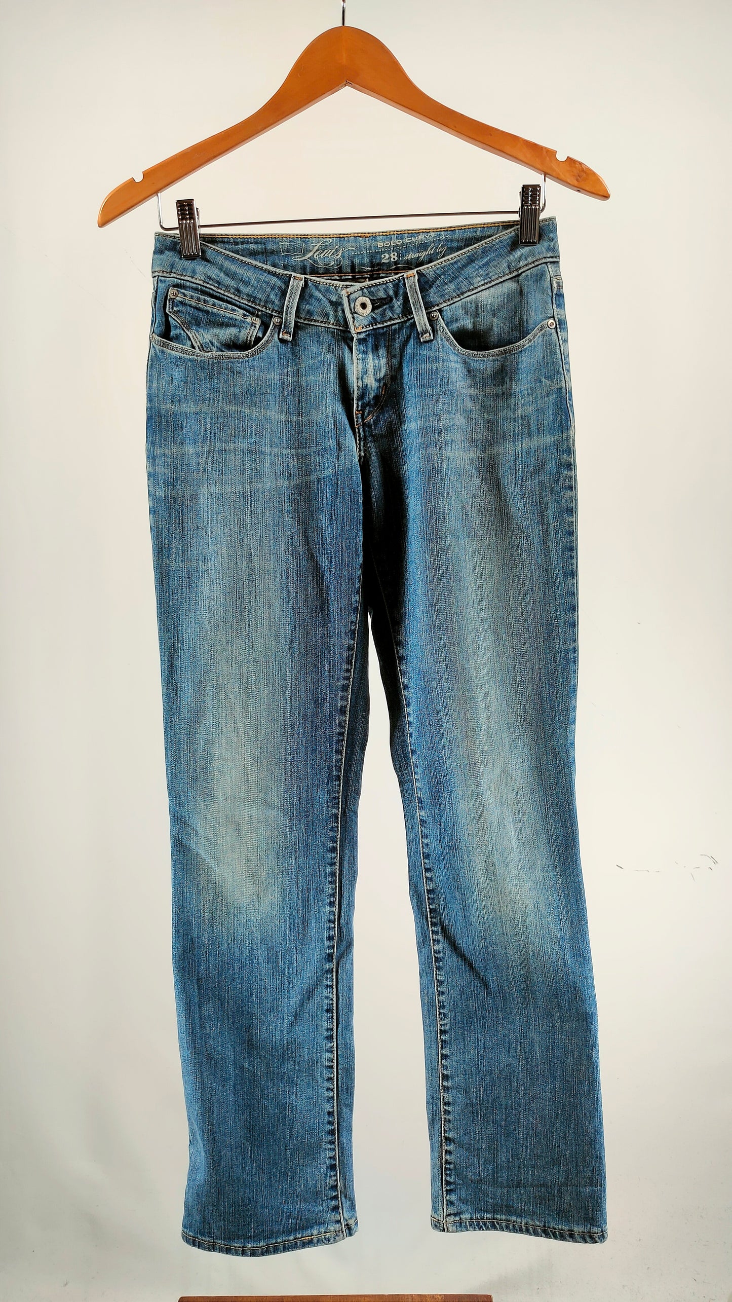 Levi's rectos azules