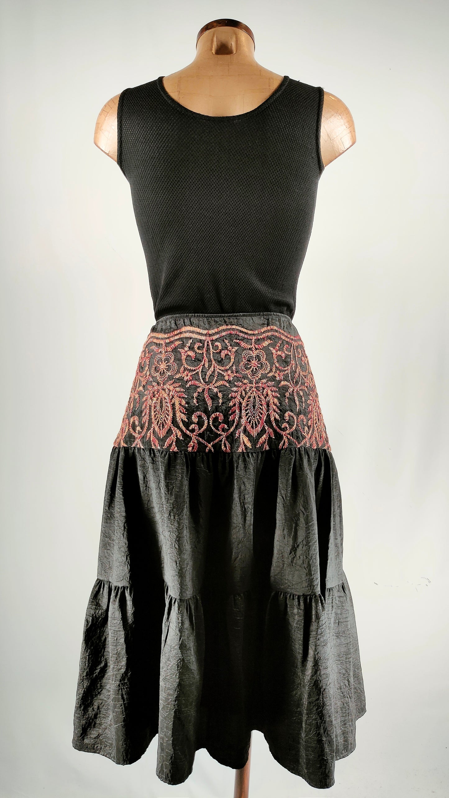 Falda Oliva negra Ángel Iglesias