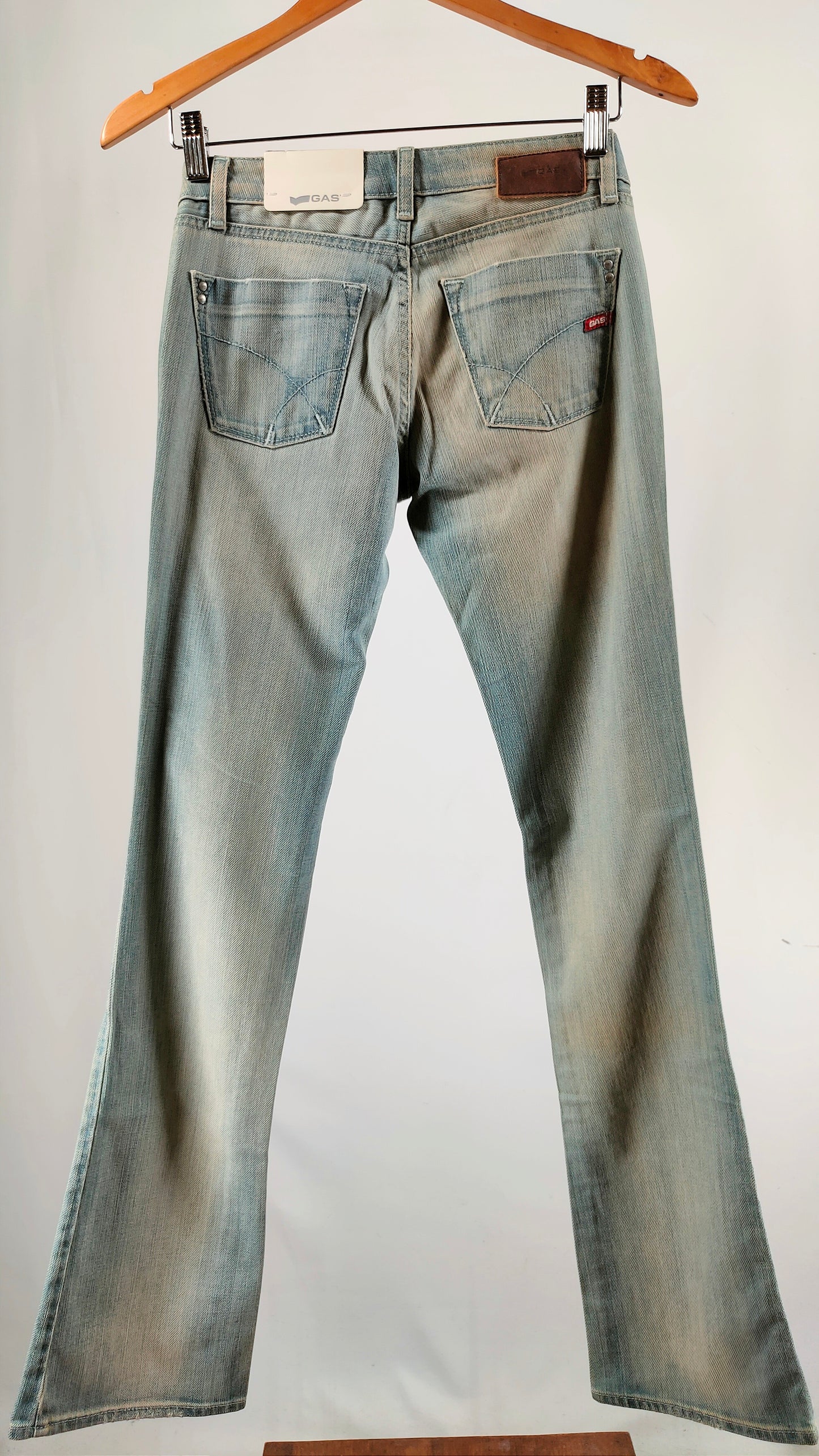 Jeans azul tiro bajo Gas