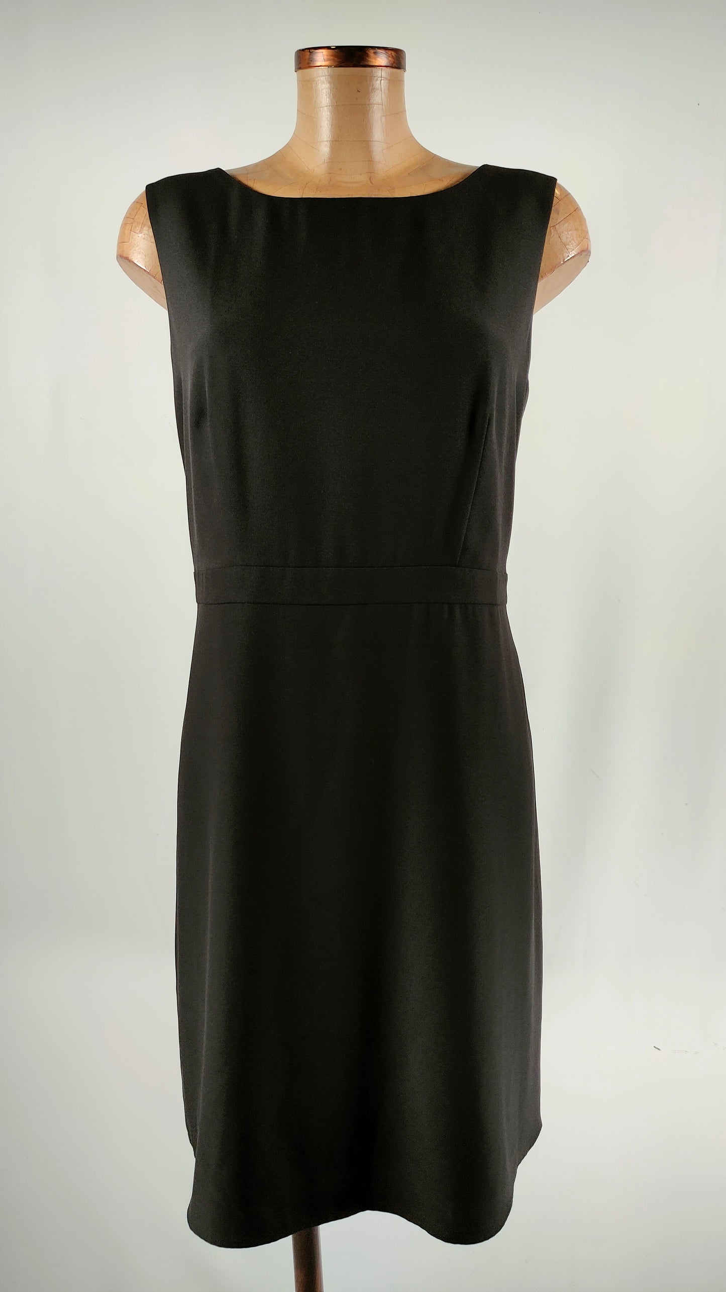 Vestido negro con tiras en espalda 123