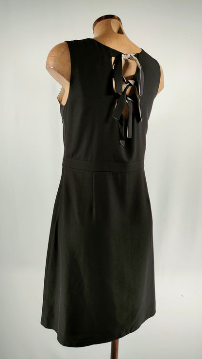 Vestido negro con tiras en espalda 123