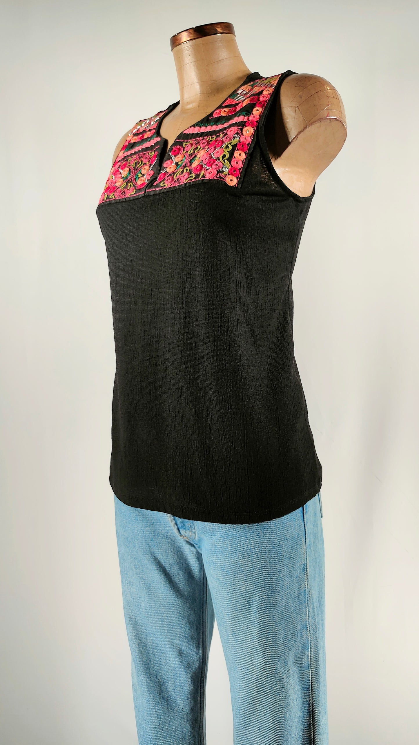 Blusa con adorno étnico Encuentro