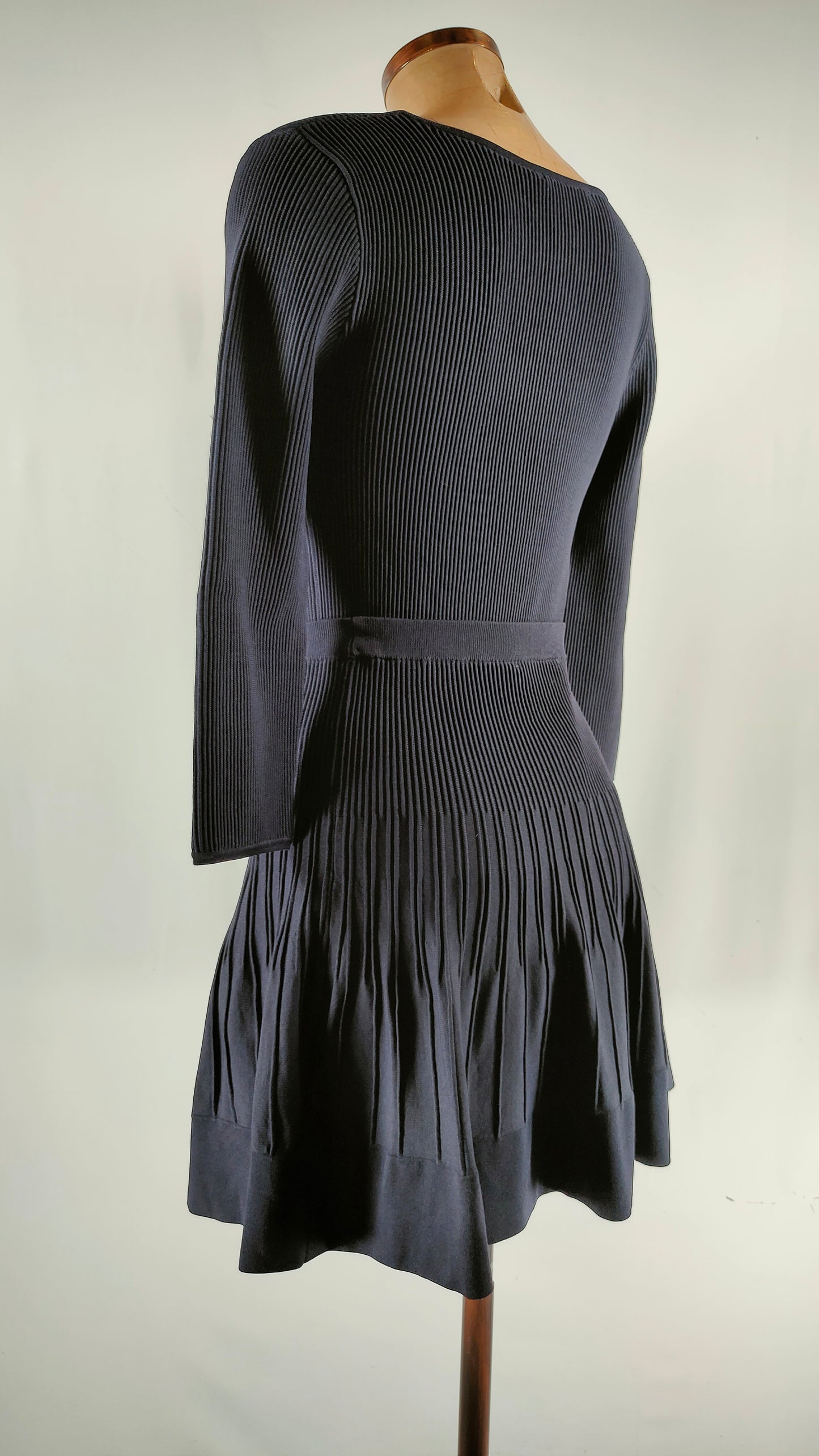Conjunto azul navy camiseta y falda