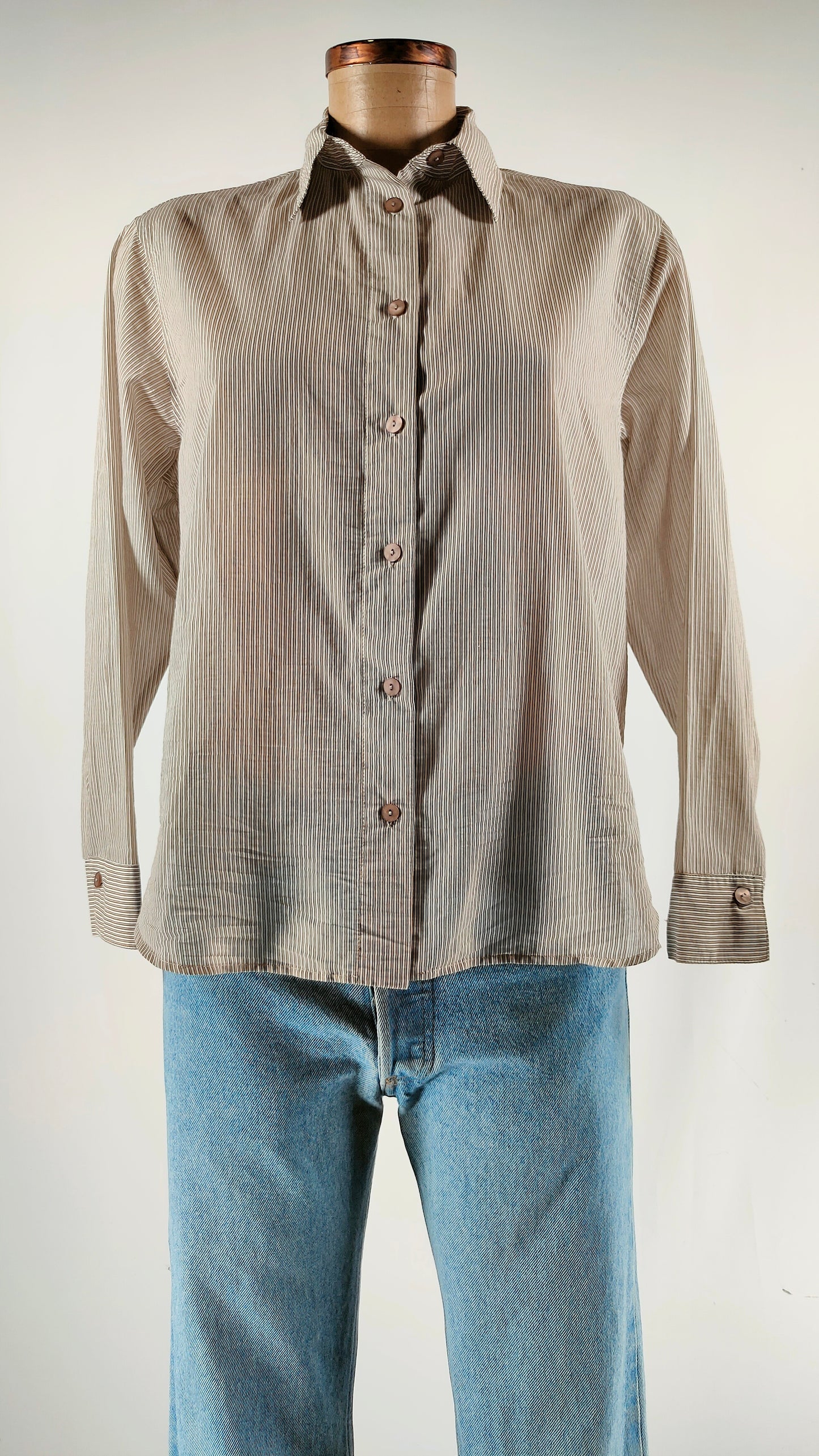 Camisa de rayas marrón