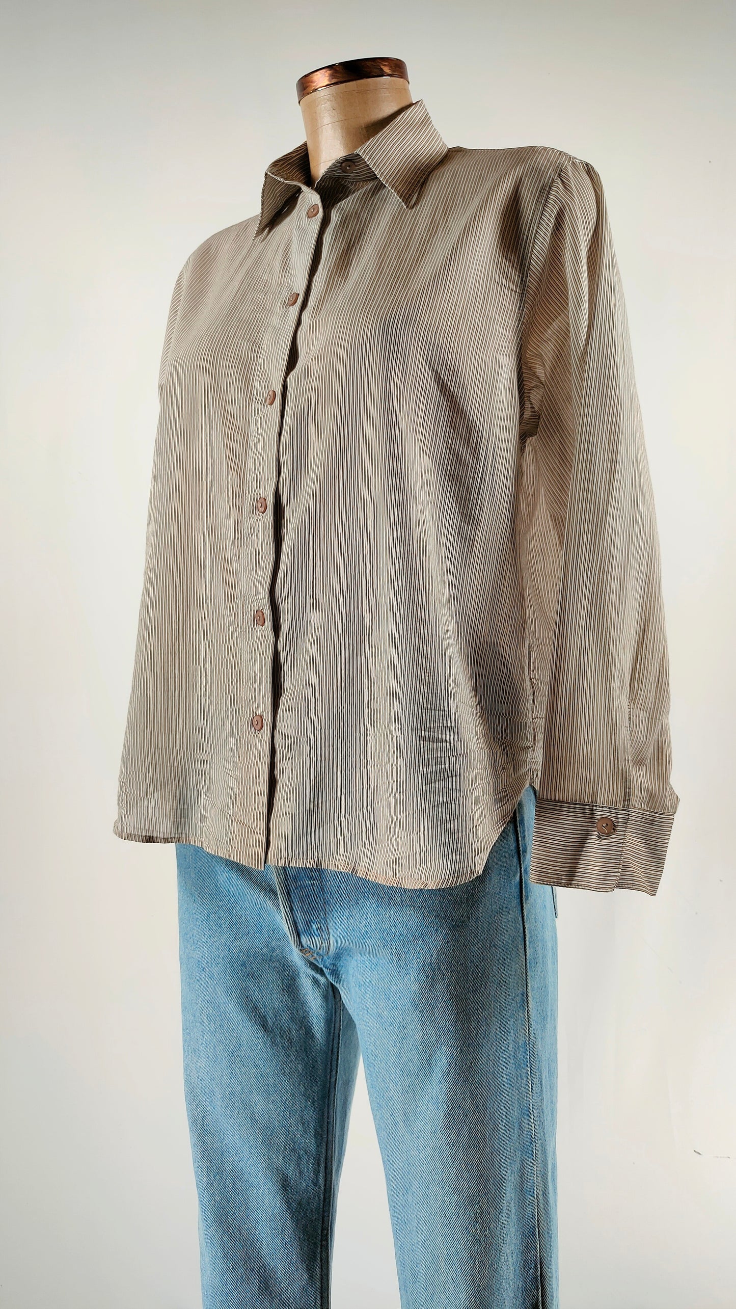 Camisa de rayas marrón