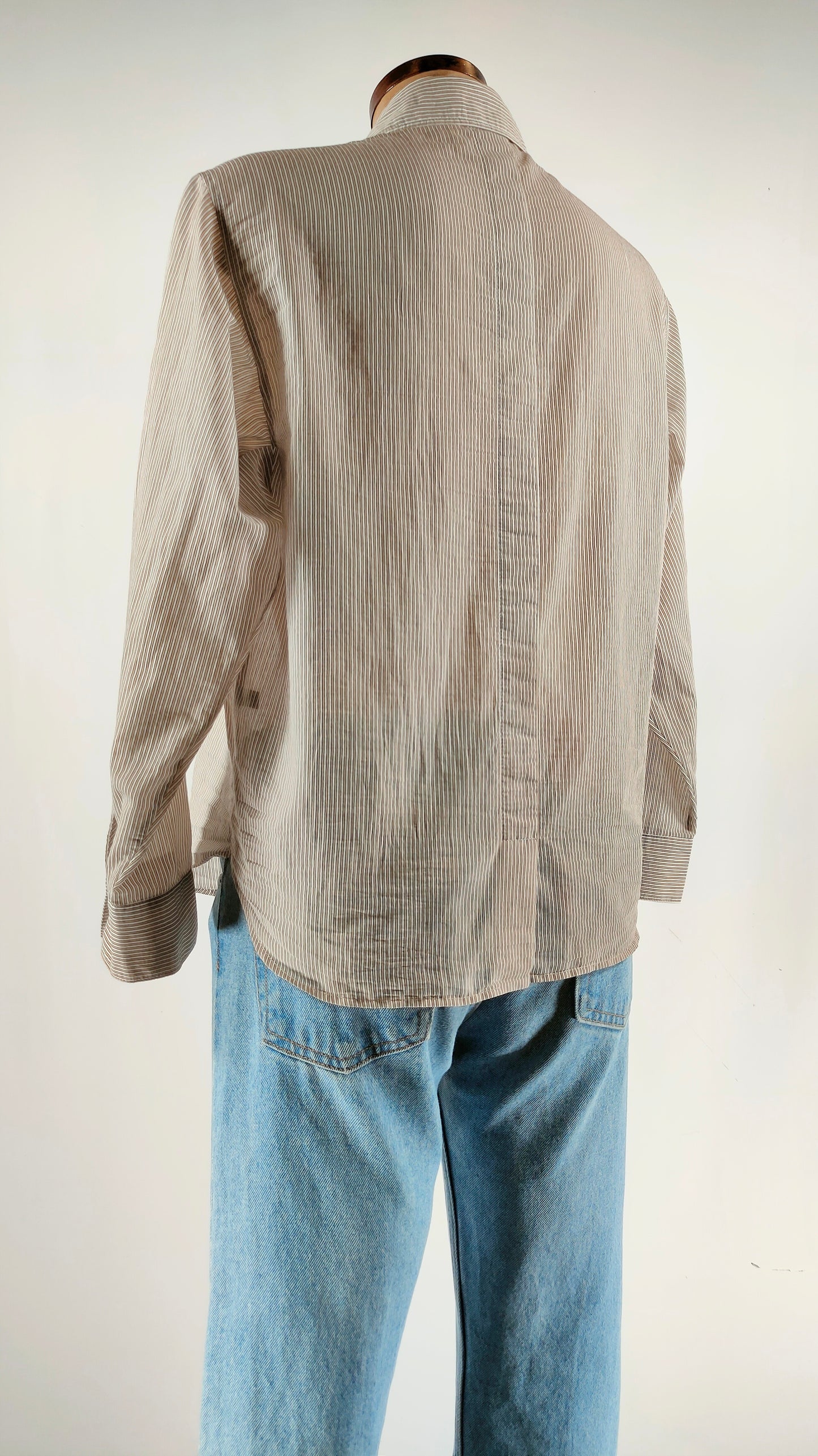 Camisa de rayas marrón