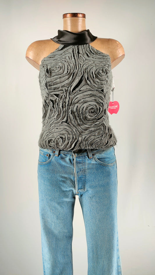 Top Pasion con hombros descubiertos