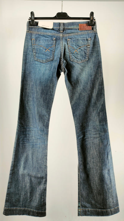 Jeans Gas con acabado de campana