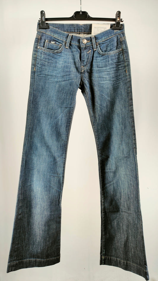 Jeans Gas con acabado de campana