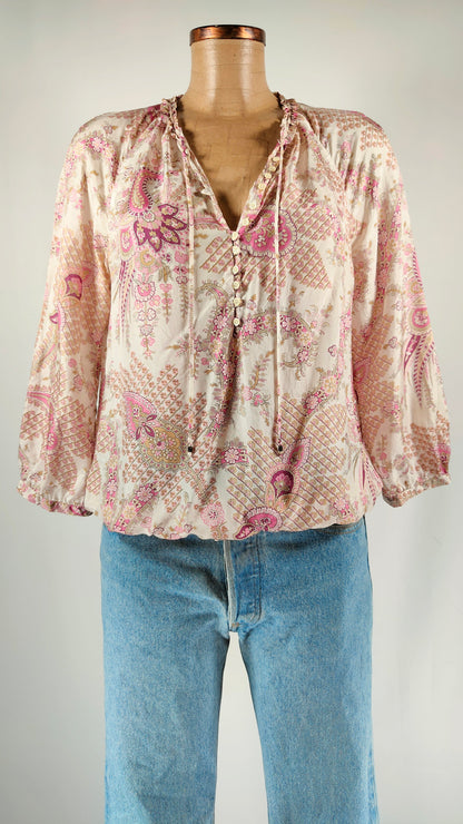 Blusa de seda ajustable en cintura
