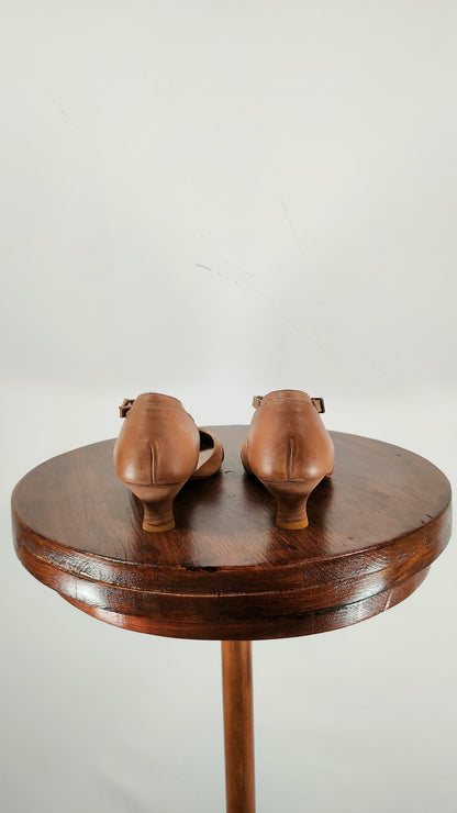 Zapatos de piel con agarre de tira