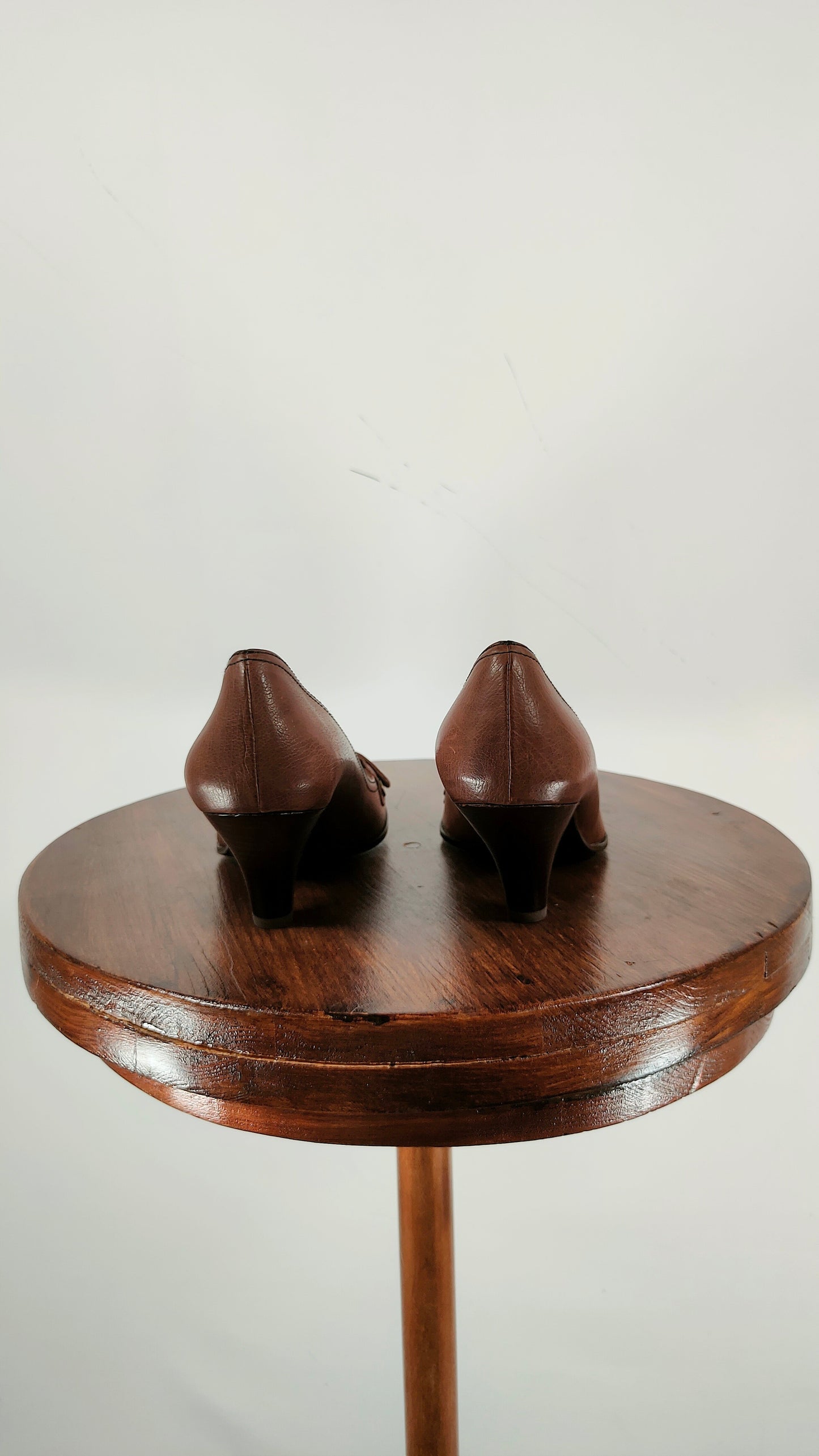 Zapato de piel marrón Pura López