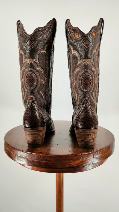 Botas de piel de serpiente