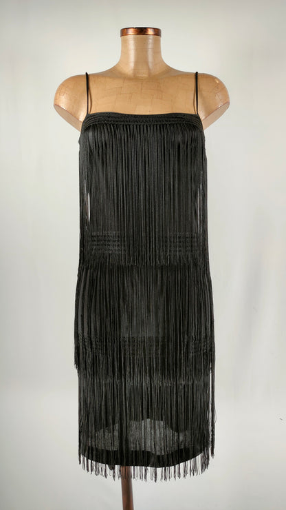 Vestido Unit negro con flecos