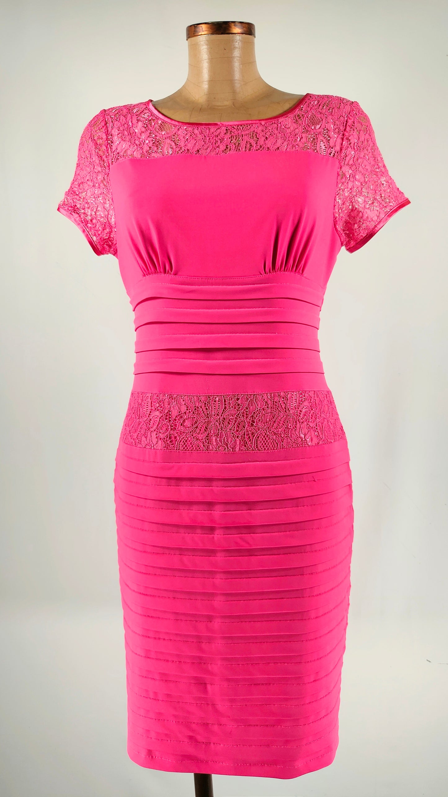 Vestido rosa Anne Weyburn
