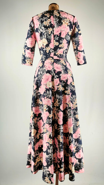 Vestido multiestampado con lazo