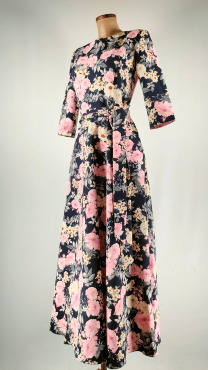 Vestido multiestampado con lazo