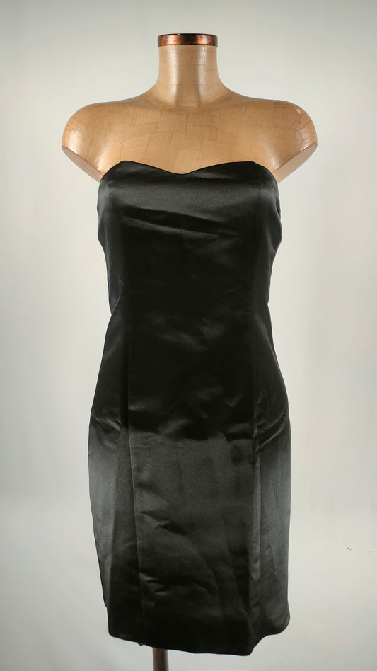 Vestido satinado negro Veneno en la piel