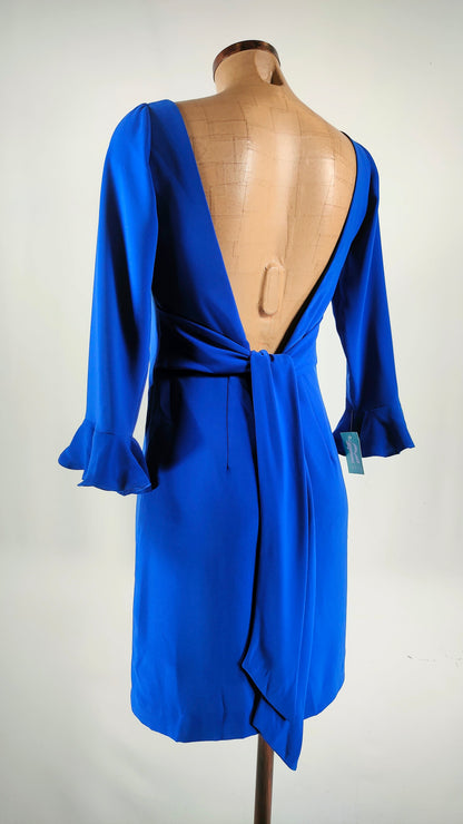 Vestido azul klein con espalda descubierta