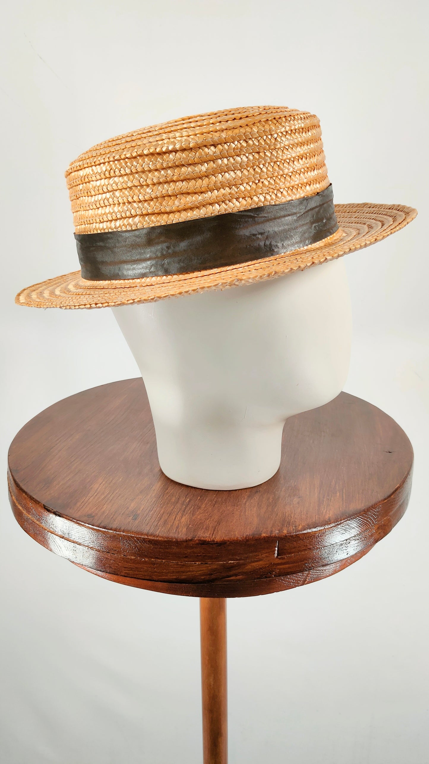 Sombrero paja con lazo gris