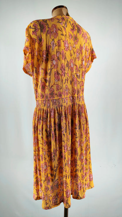 Vestido holgado mostaza estampado floral