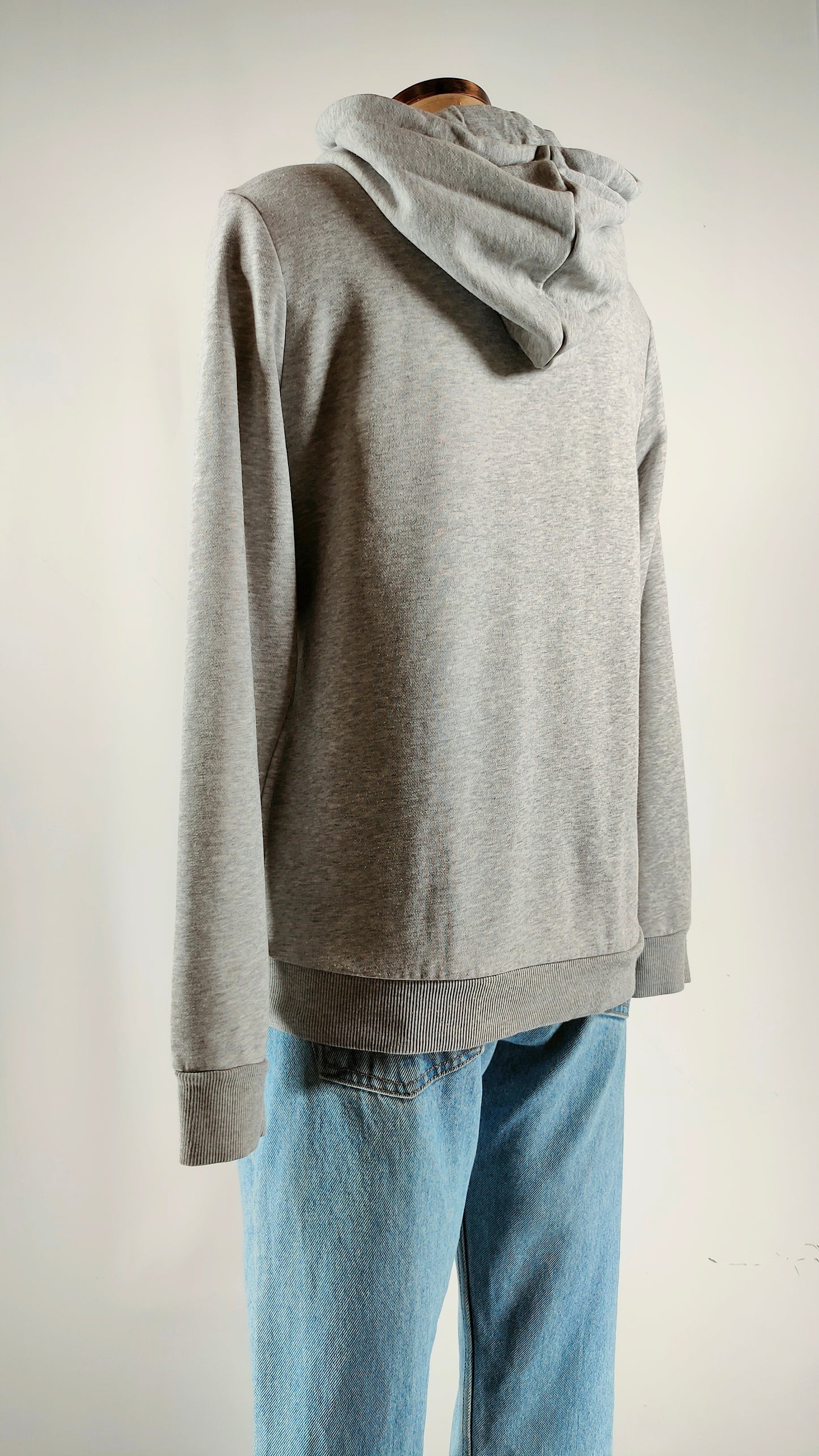Sudadera Adidas gris