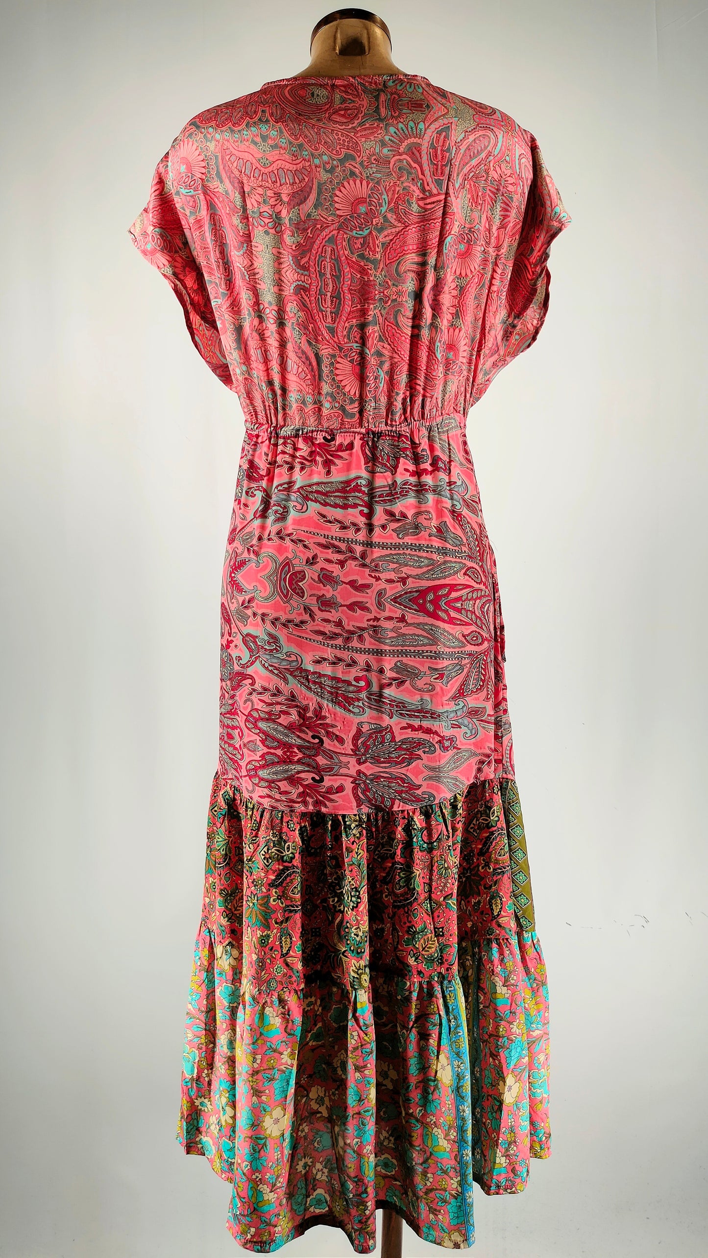 Vestido de seda rosa