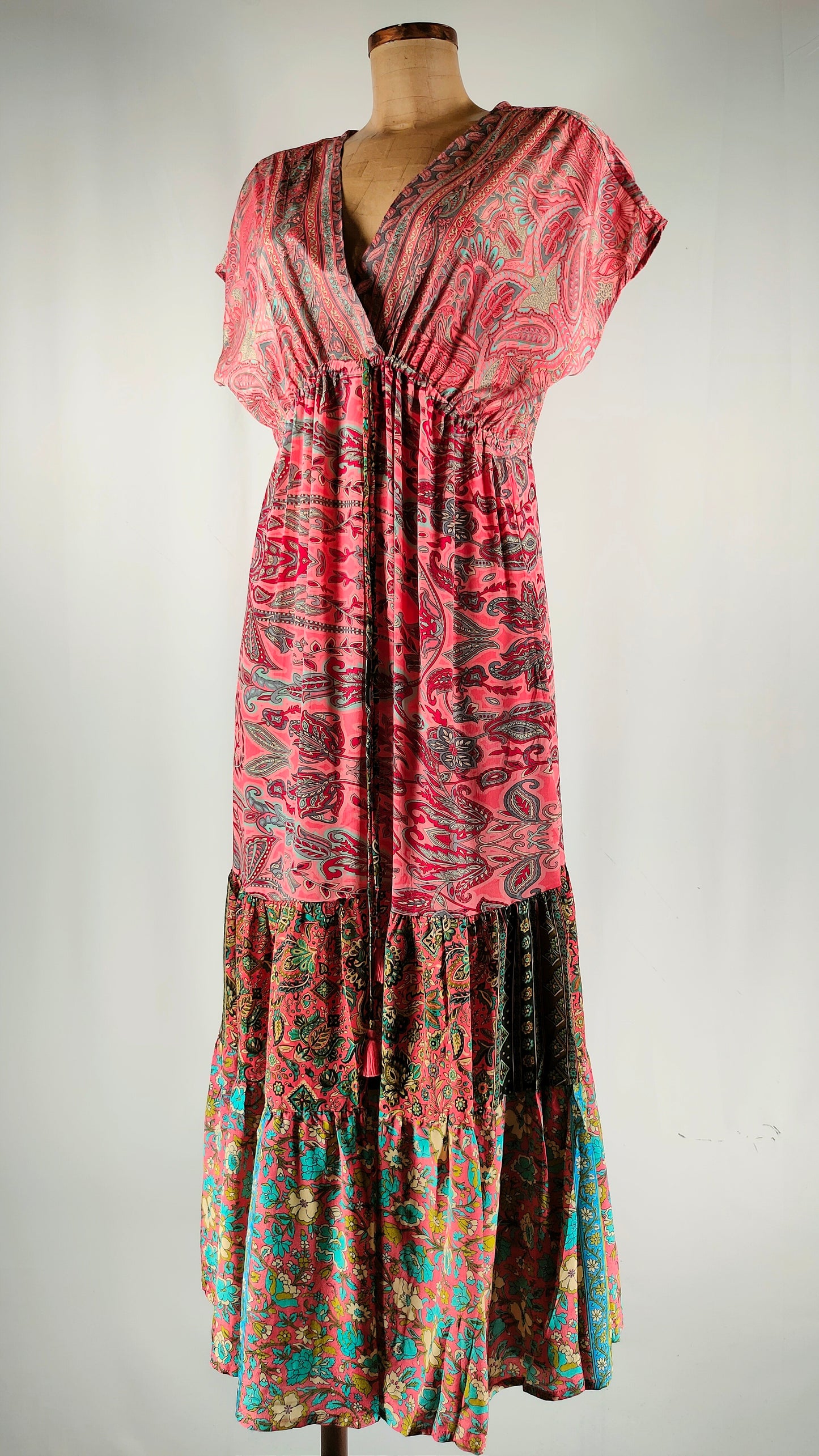 Vestido de seda rosa