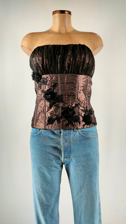 Top Iza marrón con apliques