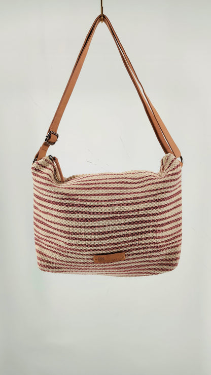 Bolso Biba con tira y detalles en piel