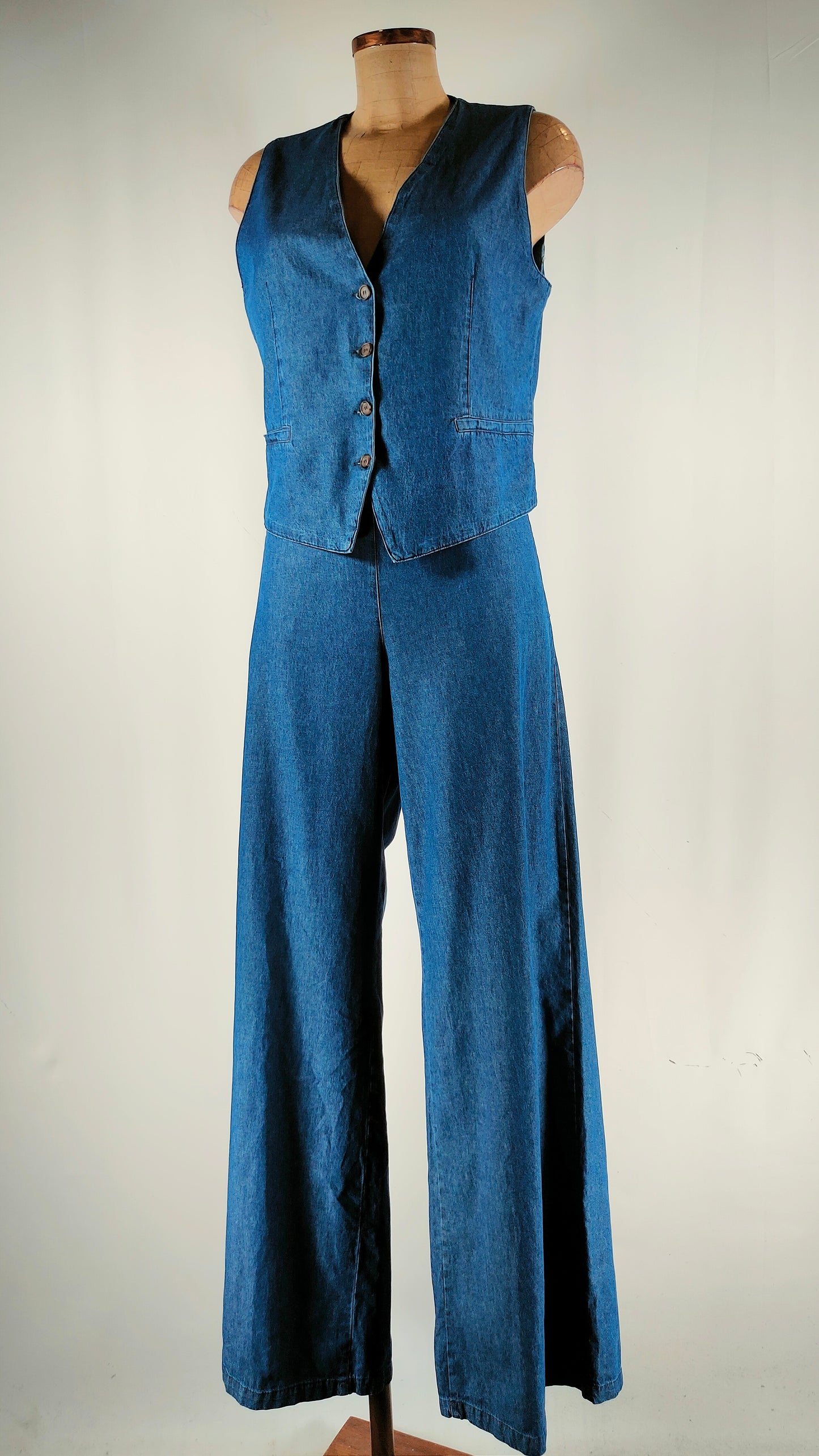 Conjunto de pantalón y chaleco
