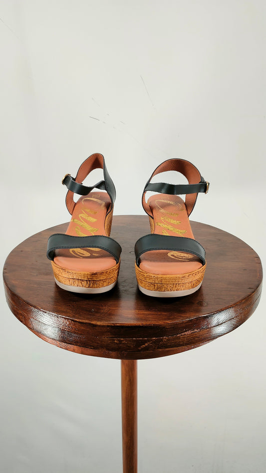 Sandalias de piel azul con plataforma