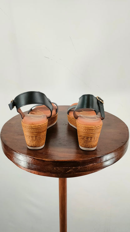Sandalias de piel azul con plataforma