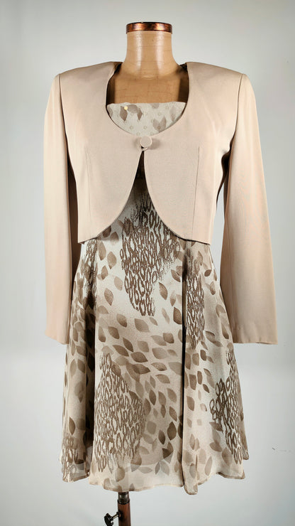 Conjunto de torera y vestido Síntesis