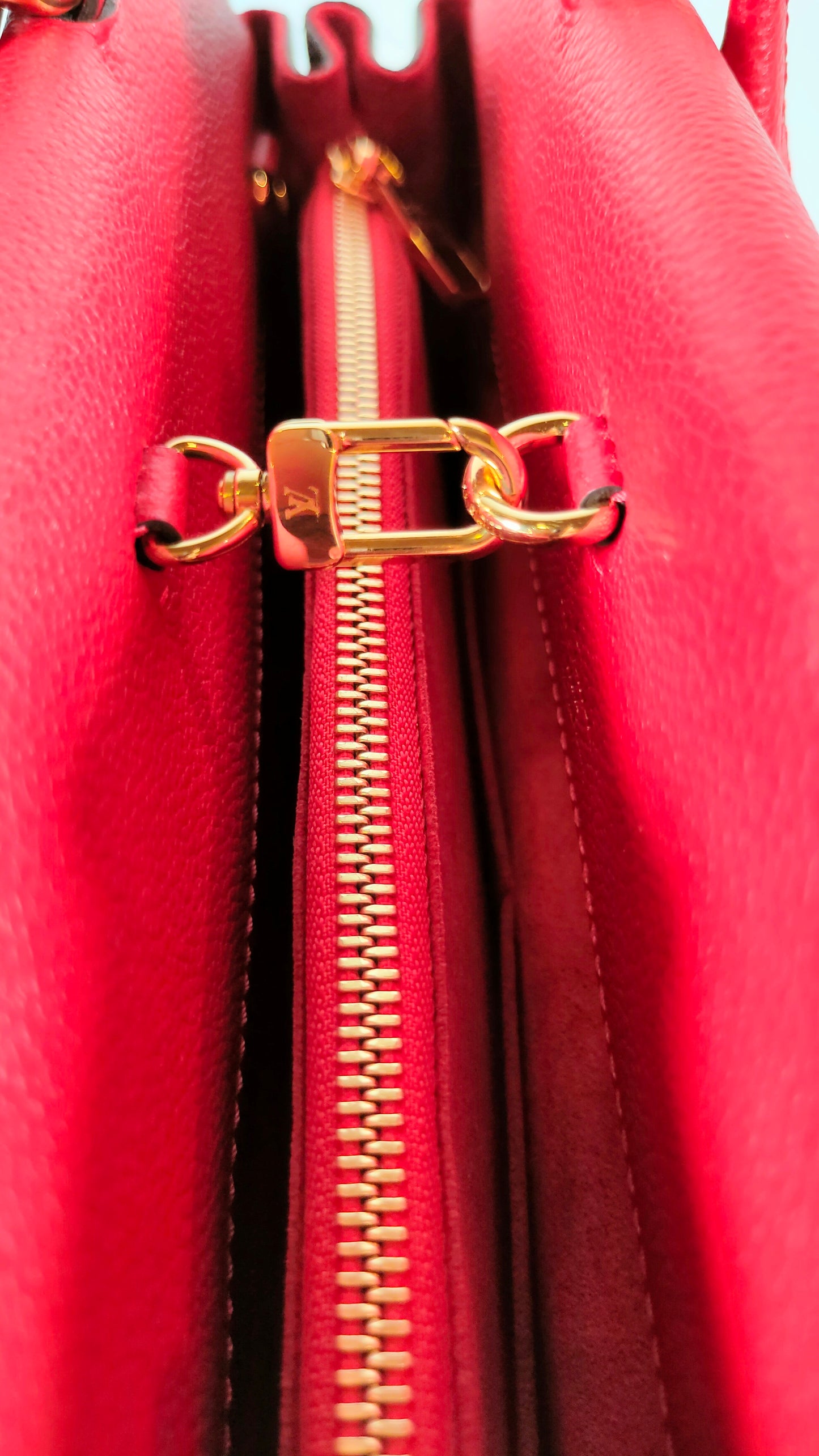 Bolso Louis Vuitton Vénus de cuero rojo