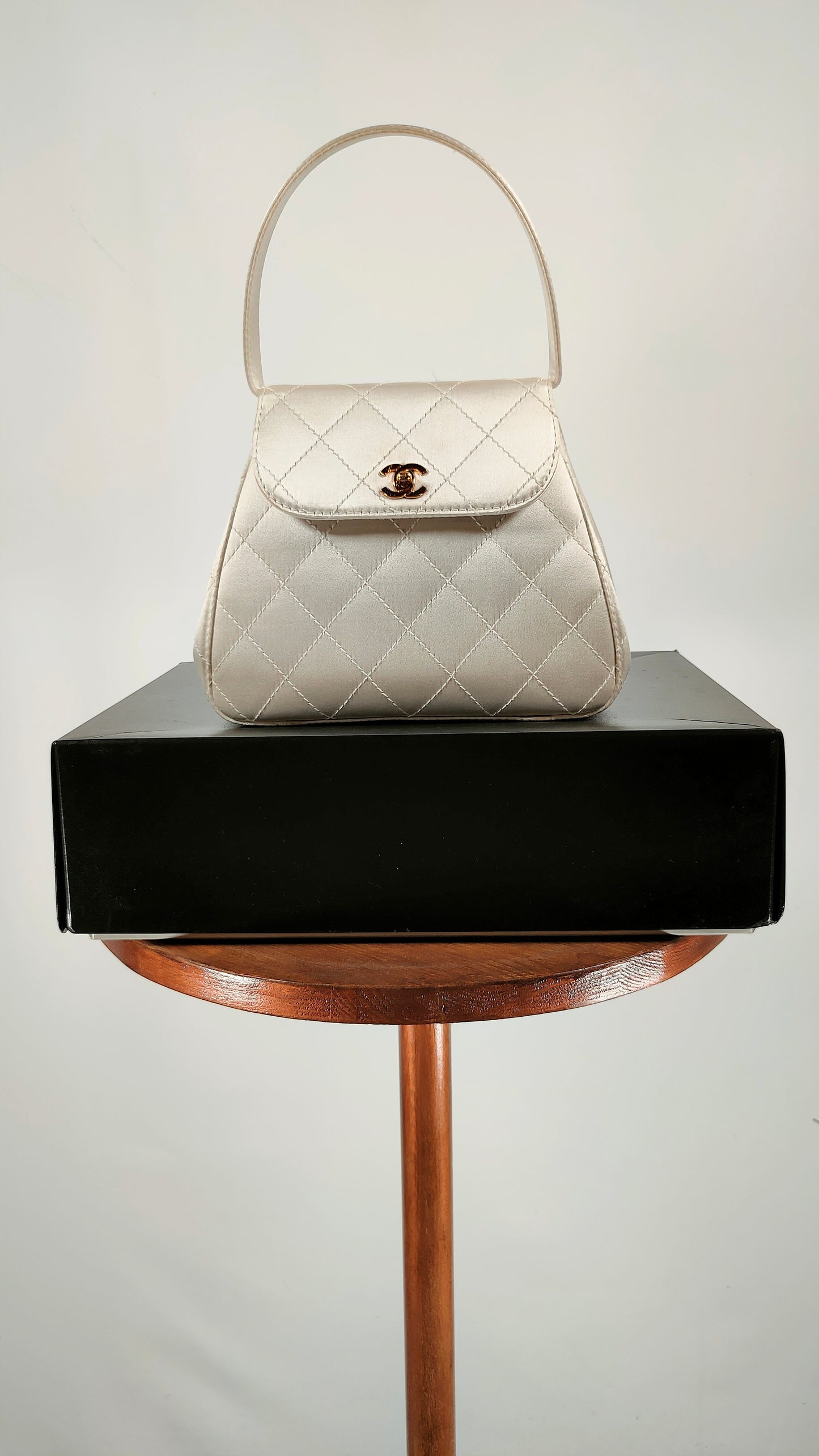 Chanel vintage Satin CC handle bag (Serie 5)