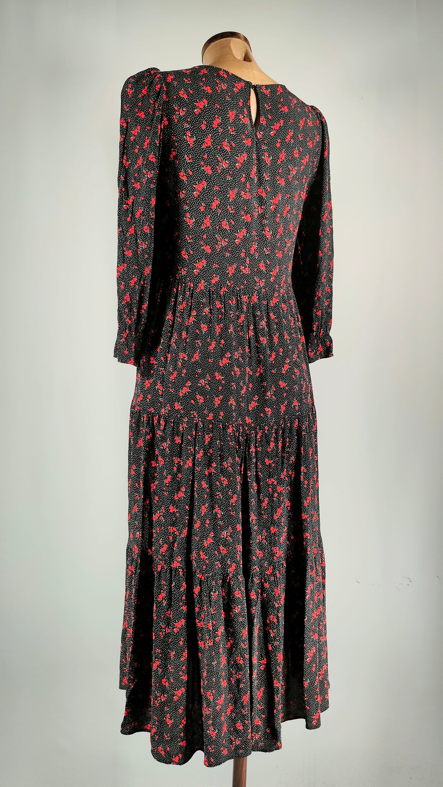 Vestido largo negro estampado