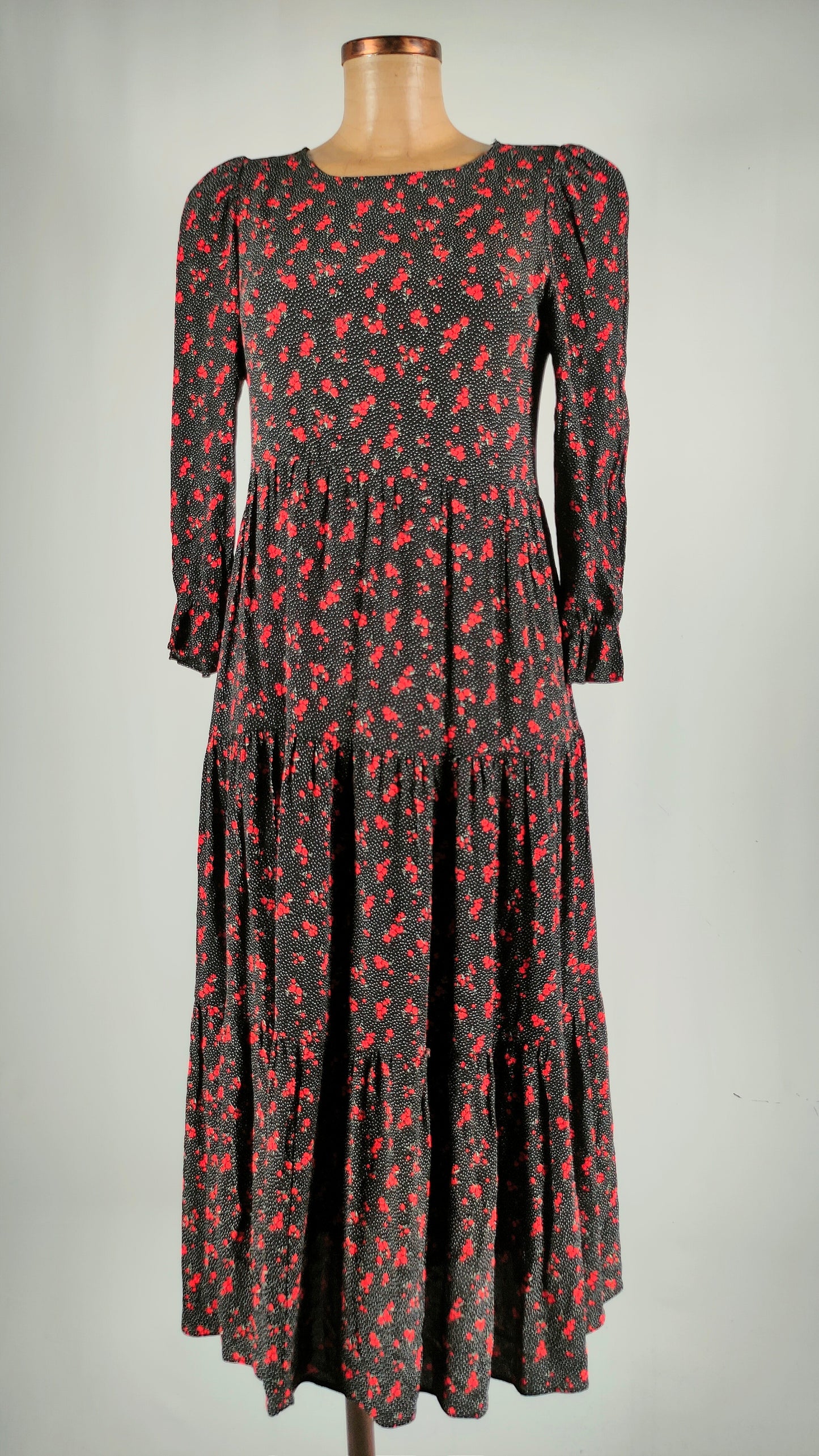 Vestido largo negro estampado