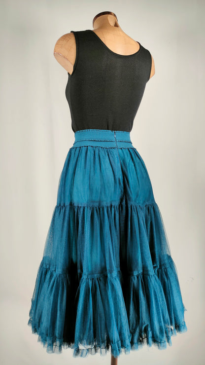 Falda de tul azul Pilar Oporto