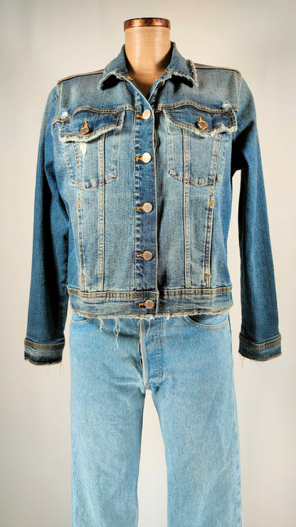 Cazadora Zara efecto deshilachado