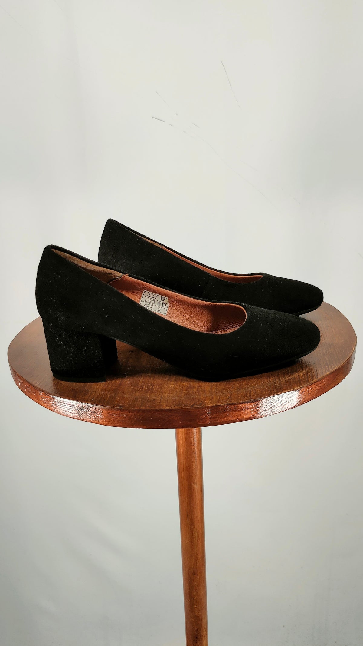 Zapatos Oxyd negros terciopelo
