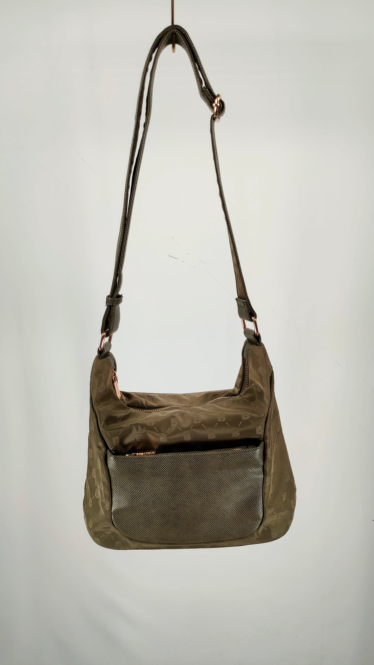 Bolso verde Bossanova con detalles en dorado