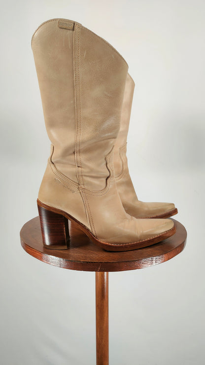 Botas camperas beige de piel