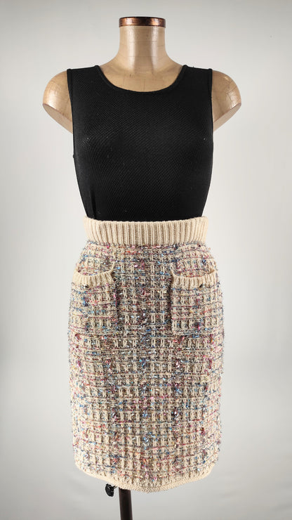 Falda midi con apliques multicolores