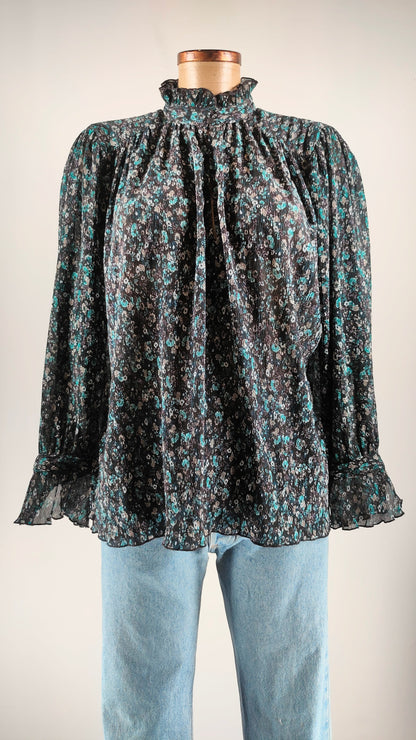 Blusa floreada en tonos azules