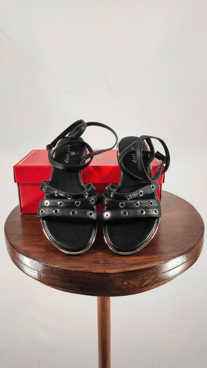 Sandalias negras con apliques One Step