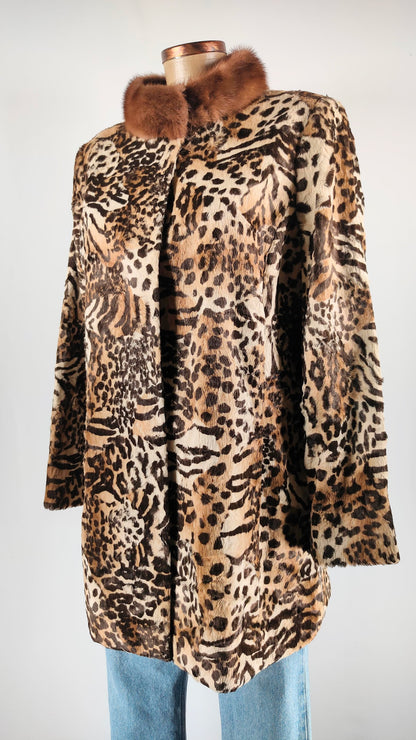 Abrigo animal print con cuello mao