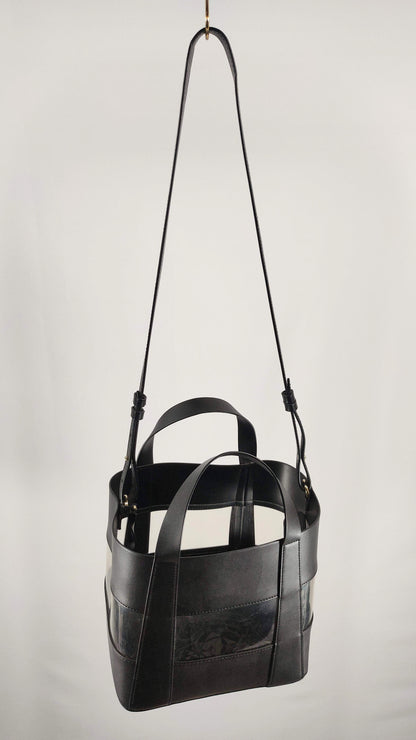 Bolso transparente con cartera interior