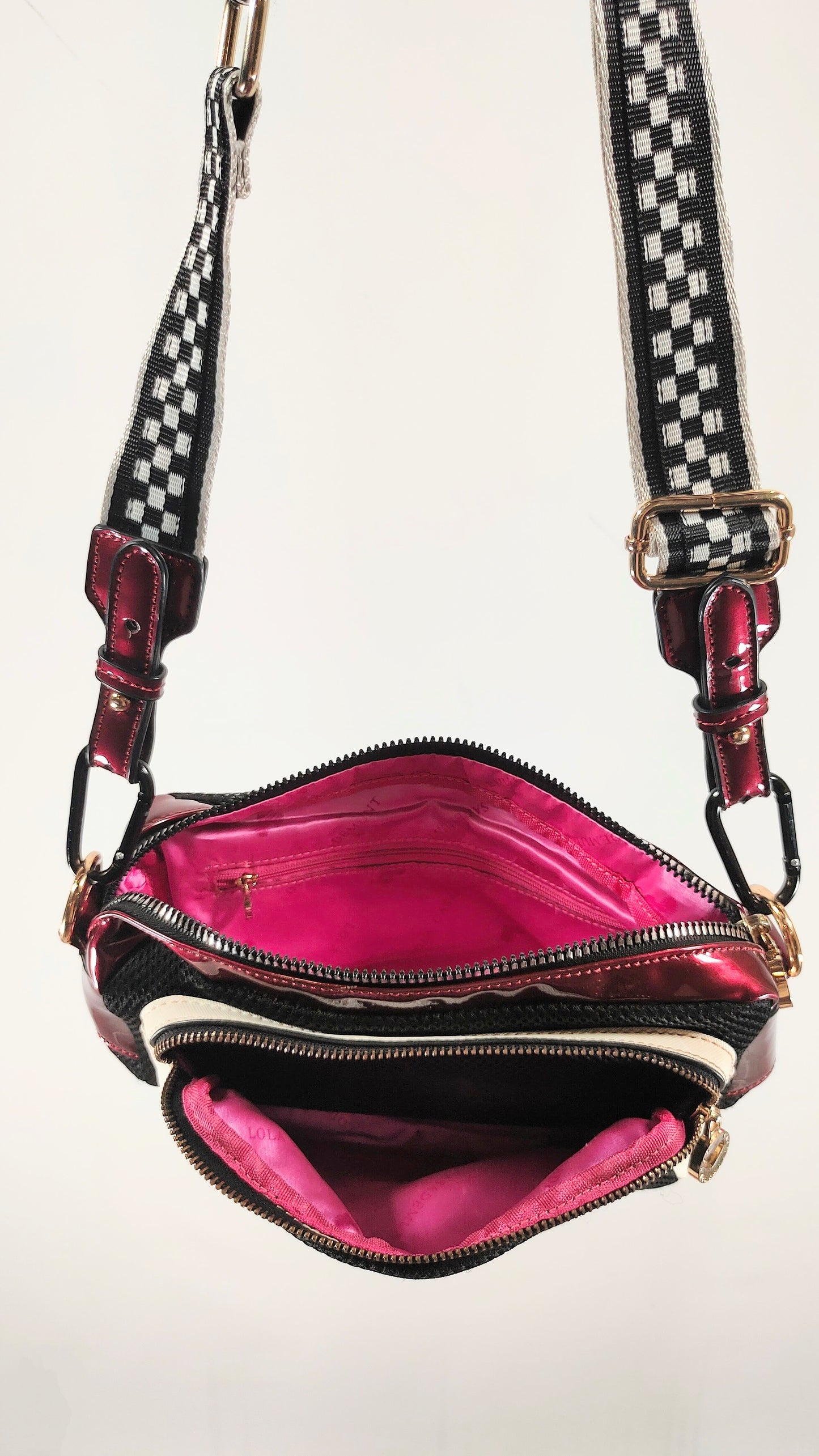 Bolso bimaterial con charol granate