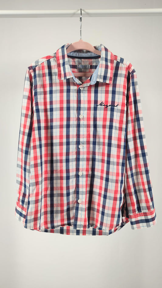 Camisa de cuadros con marca bordada